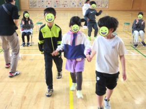 「1年生を迎える会」～1年生入場