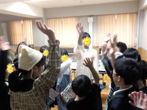 劇発表前の円陣